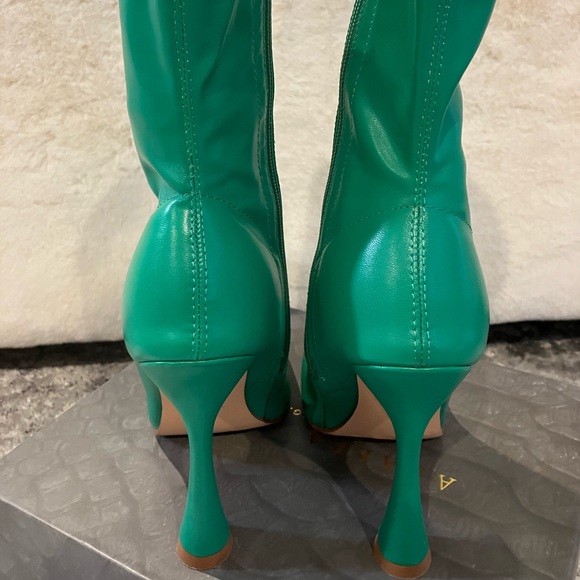 Azalea wang green stiletto flare booties - Picture 5 of 9